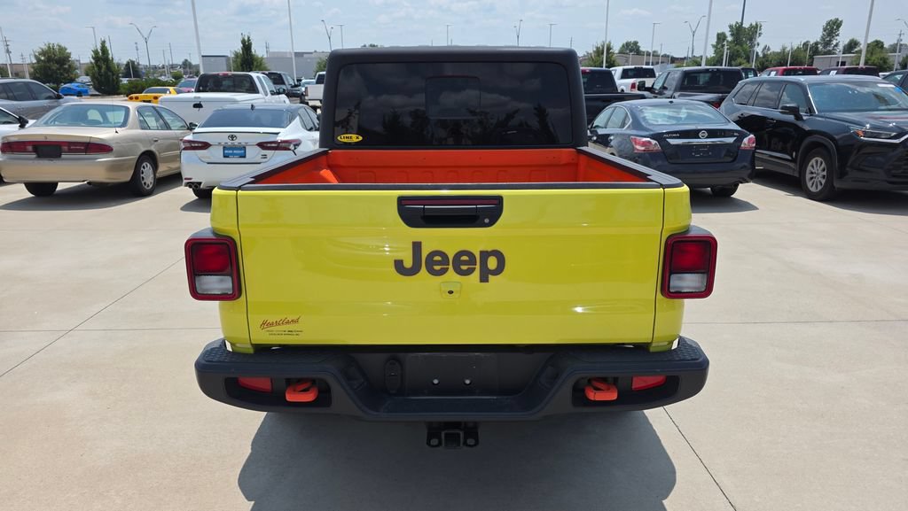 Used 2023 Jeep Gladiator Mojave w/ Cold Weather Group AWD/4WD image 4