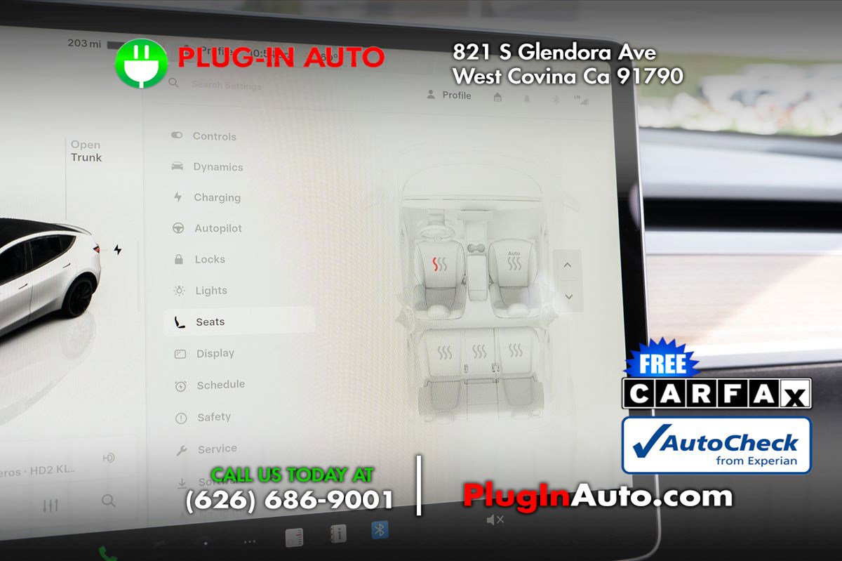 Used 2023 Tesla Model Y Performance image 29