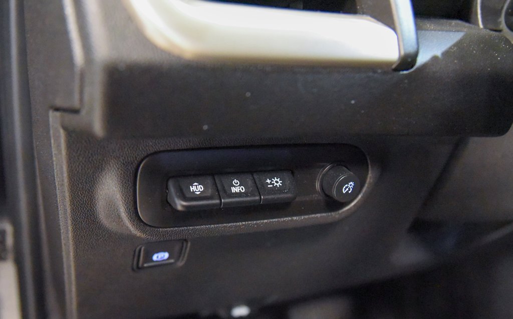 Used 2022 GMC Terrain Denali image 19