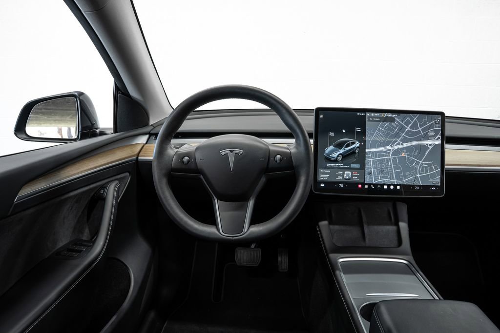 Used 2023 Tesla Model Y Long Range image 25