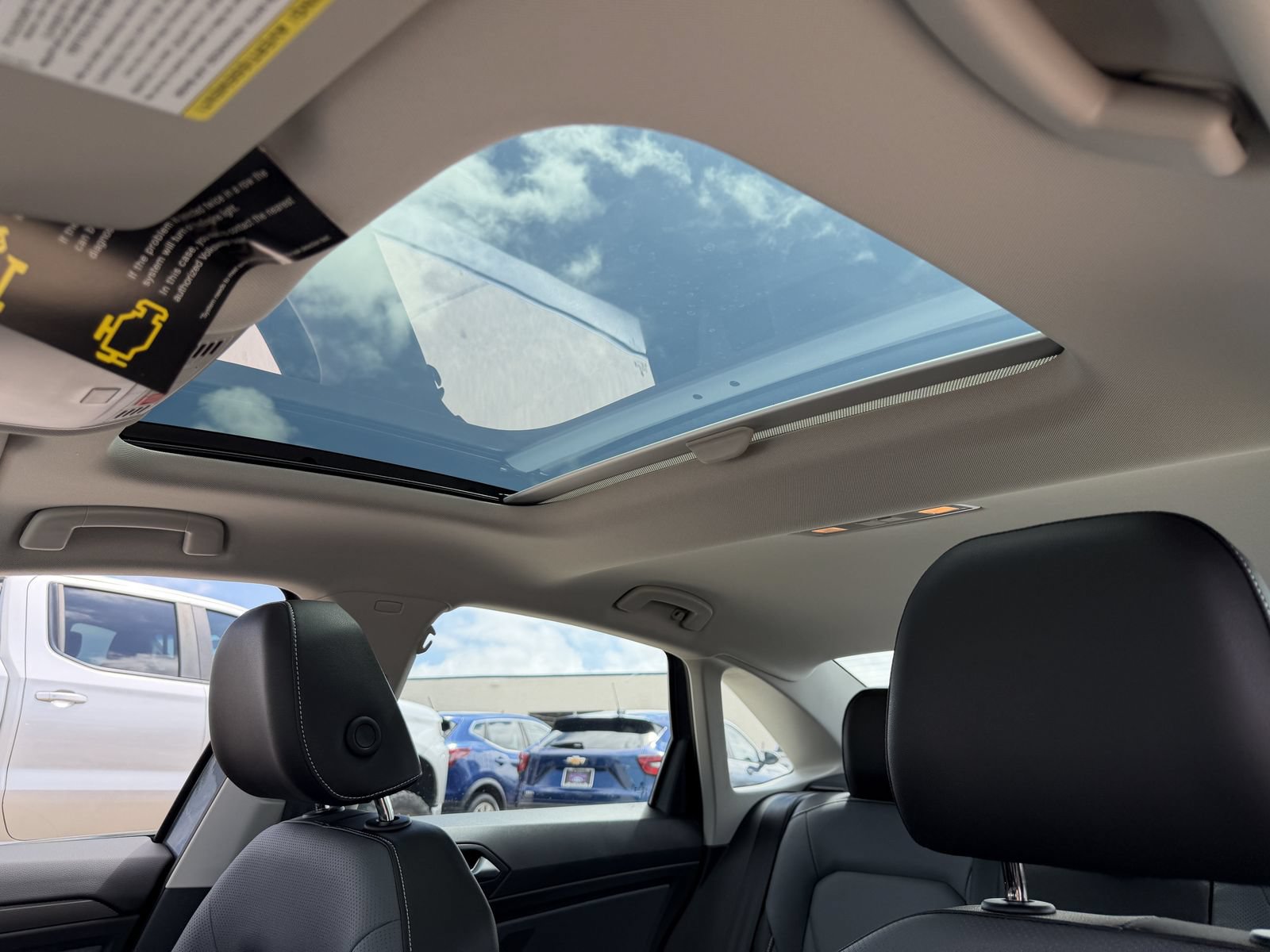 New 2026 Volkswagen Jetta SEL FWD image 24