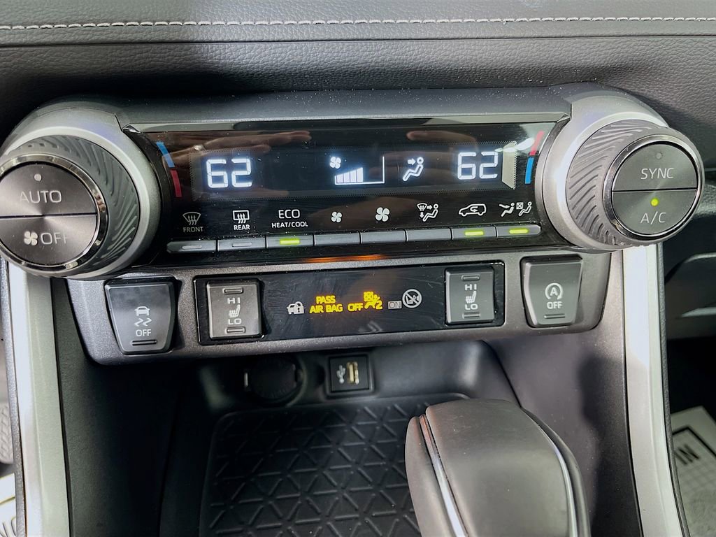 Used 2025 Toyota RAV4 XLE Premium AWD/4WD image 22