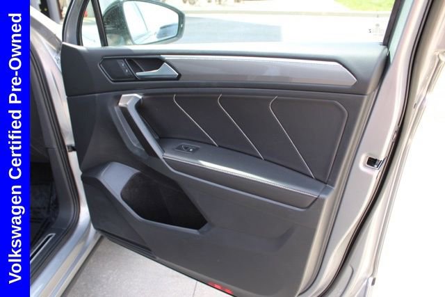 Used 2024 Volkswagen Tiguan SE R-Line image 22