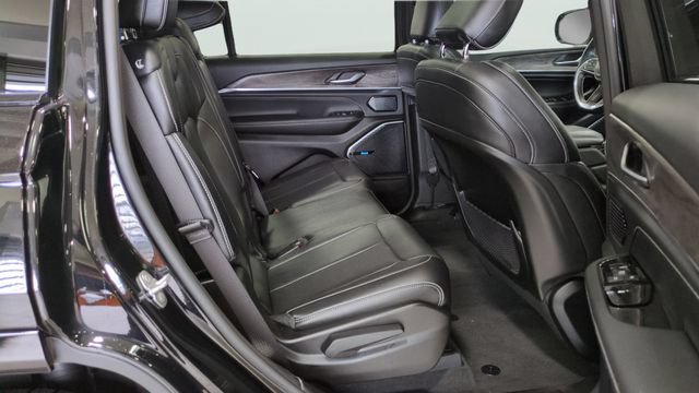 Used 2022 Jeep Grand Cherokee L Overland AWD/4WD image 15