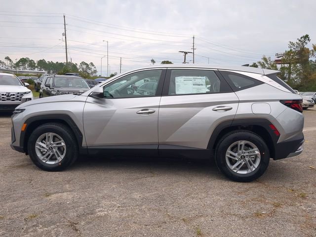 New 2025 Hyundai Tucson SE image 8