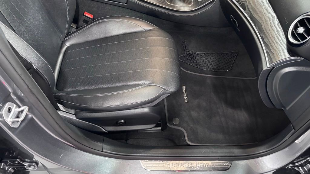 Used 2019 Mercedes-Benz E 300 4MATIC image 18