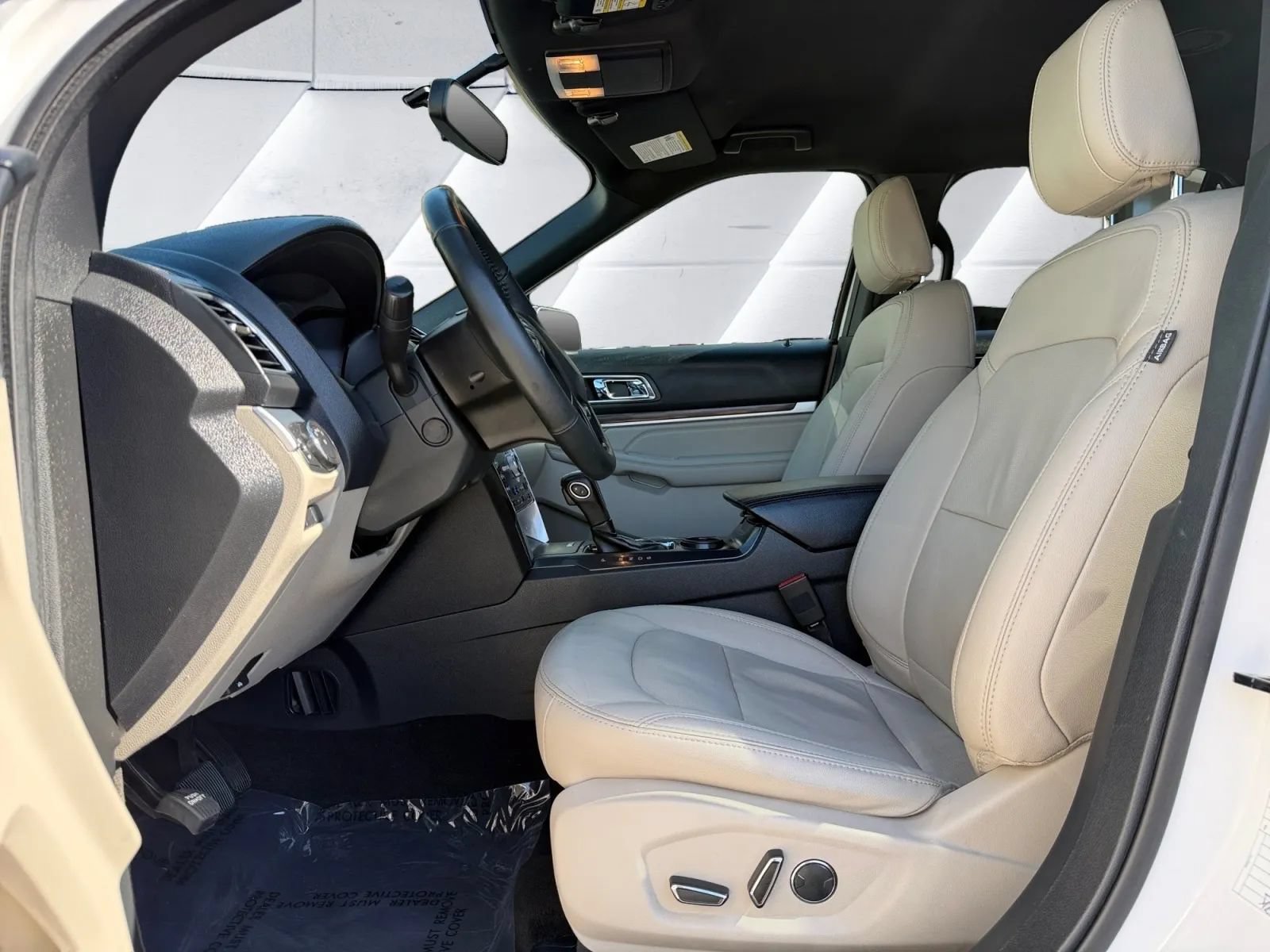 Used 2018 Ford Explorer Limited FWD image 9