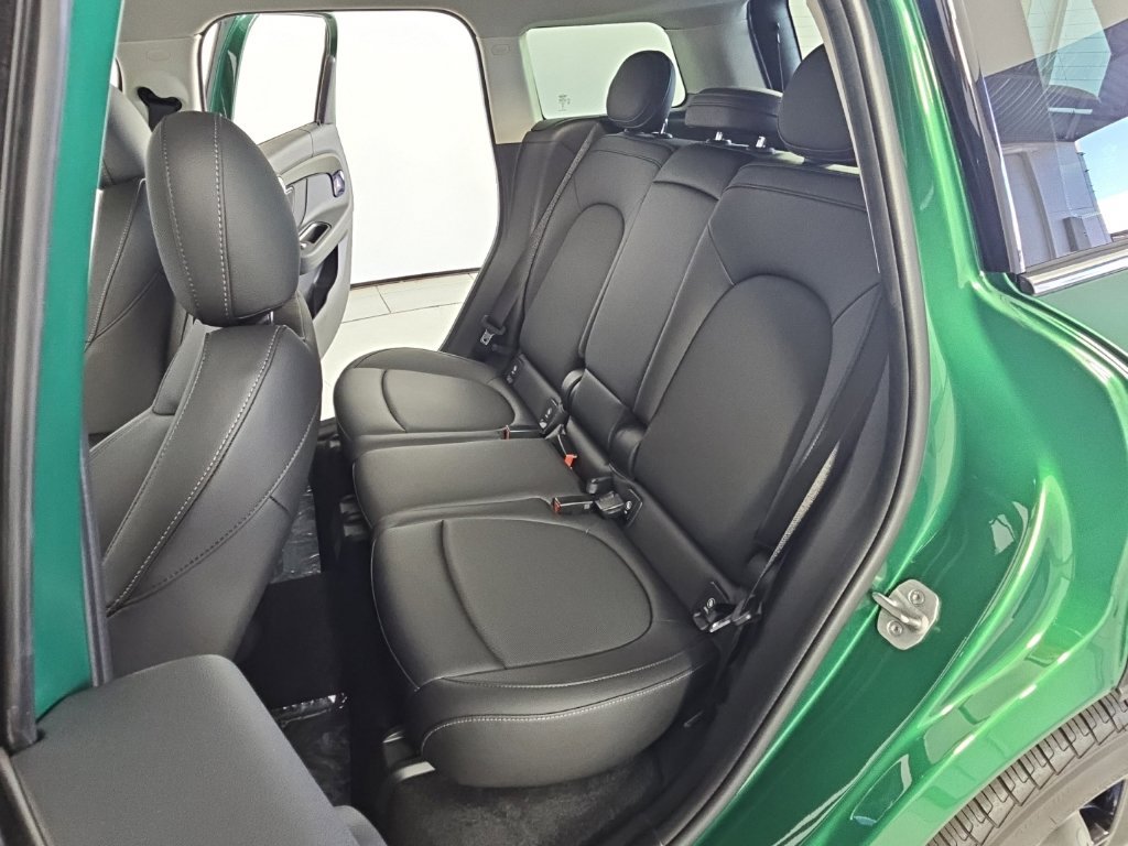 Certified 2024 MINI Cooper Countryman S FWD image 21