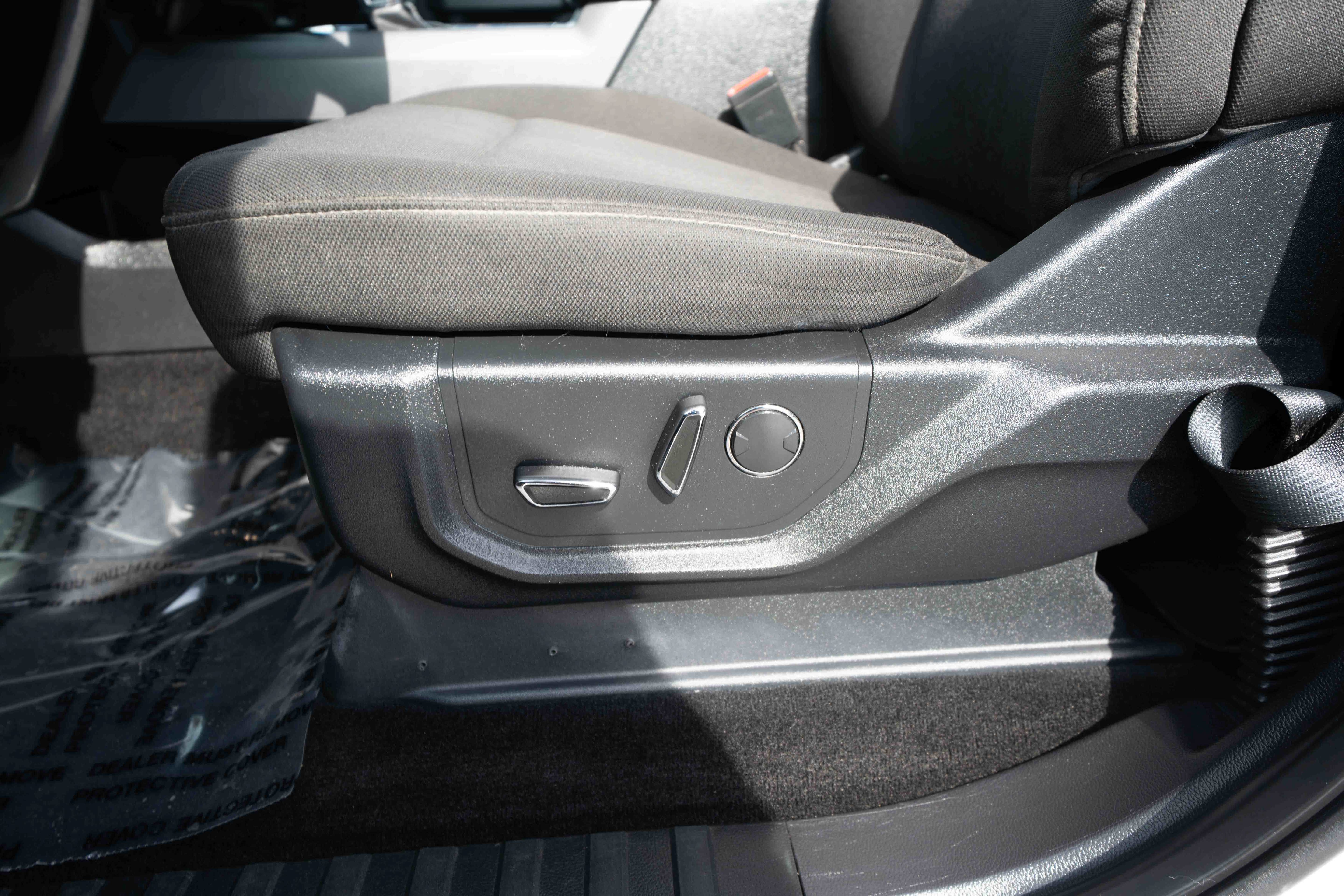 Used 2018 Ford F150 XLT w/ Equipment Group 302A Luxury AWD/4WD image 12