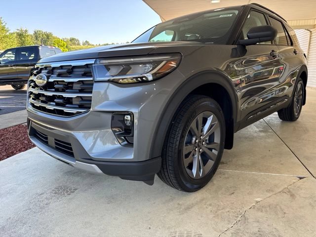 New 2026 Ford Explorer Active w/ Active Comfort Package AWD/4WD image 9