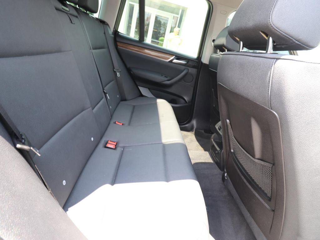 Used 2017 BMW X3 sDrive28i RWD image 23