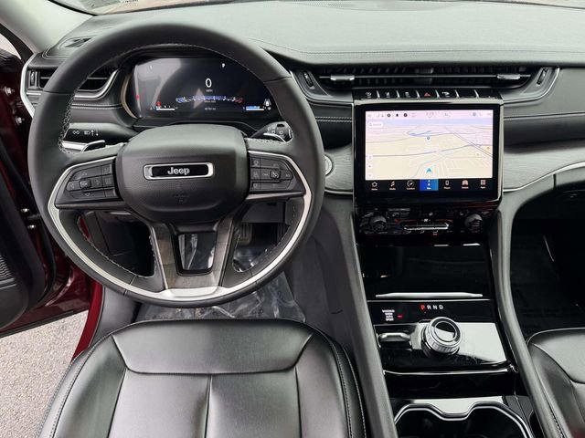 Used 2023 Jeep Grand Cherokee L Limited AWD/4WD image 14
