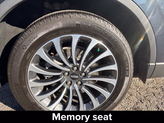 Certified 2023 Lincoln Aviator Reserve w/ Elements Package Plus AWD/4WD image 29