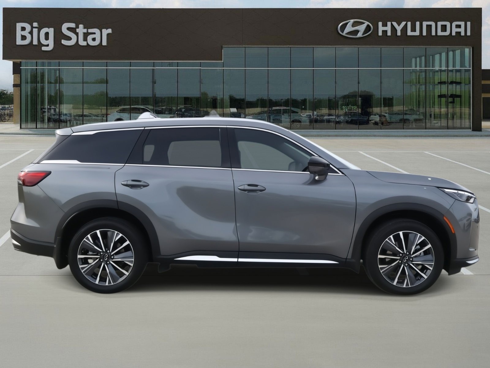 Used 2026 INFINITI QX60 Luxe w/ Cargo Package FWD image 5