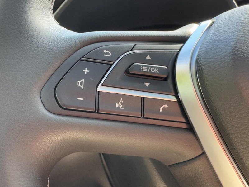 Used 2025 INFINITI QX50 Luxe image 18