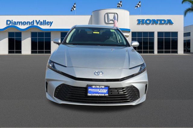 Used 2025 Toyota Camry LE image 2