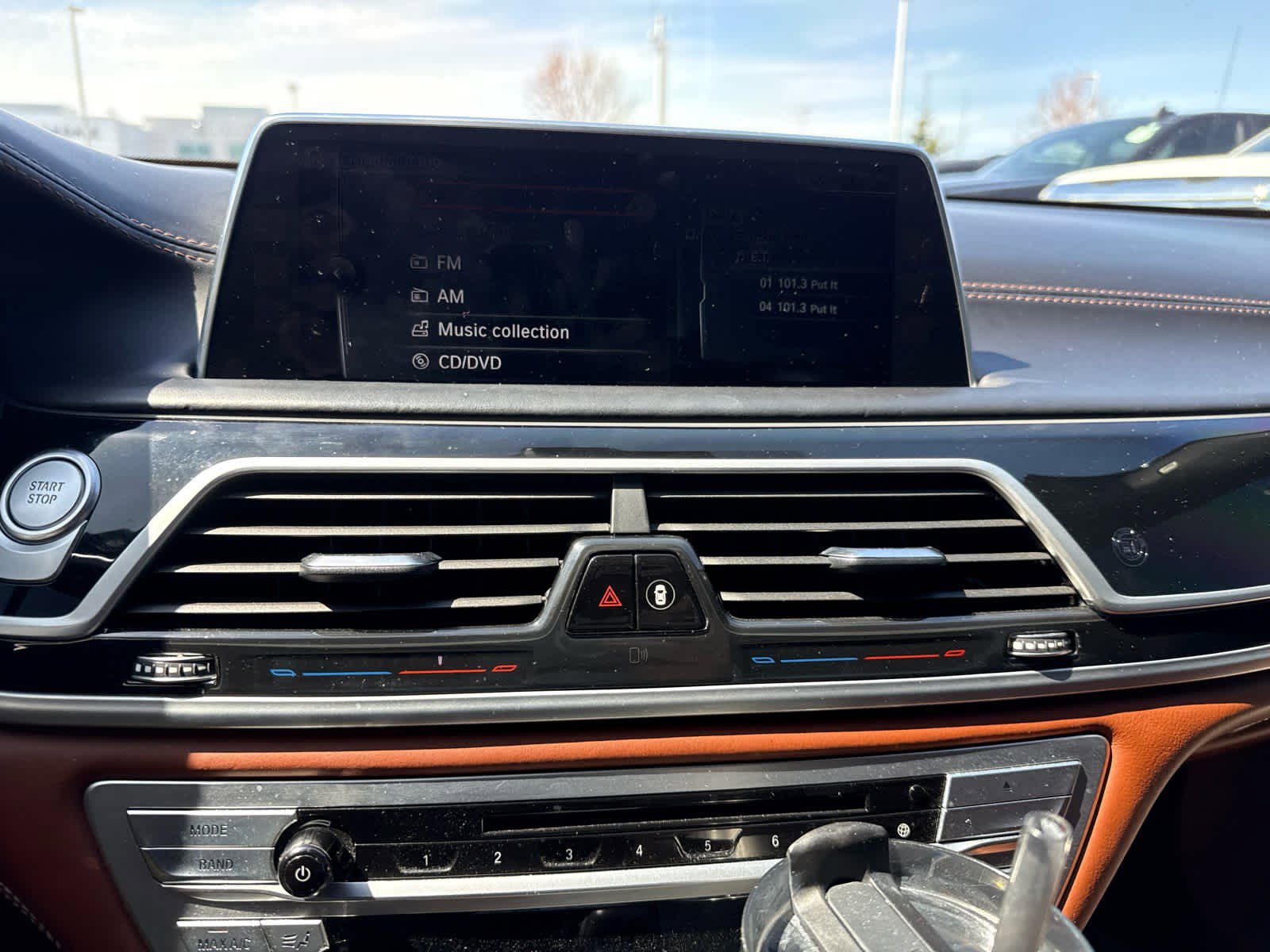 Used 2017 BMW ALPINA B7 xDrive AWD/4WD image 11