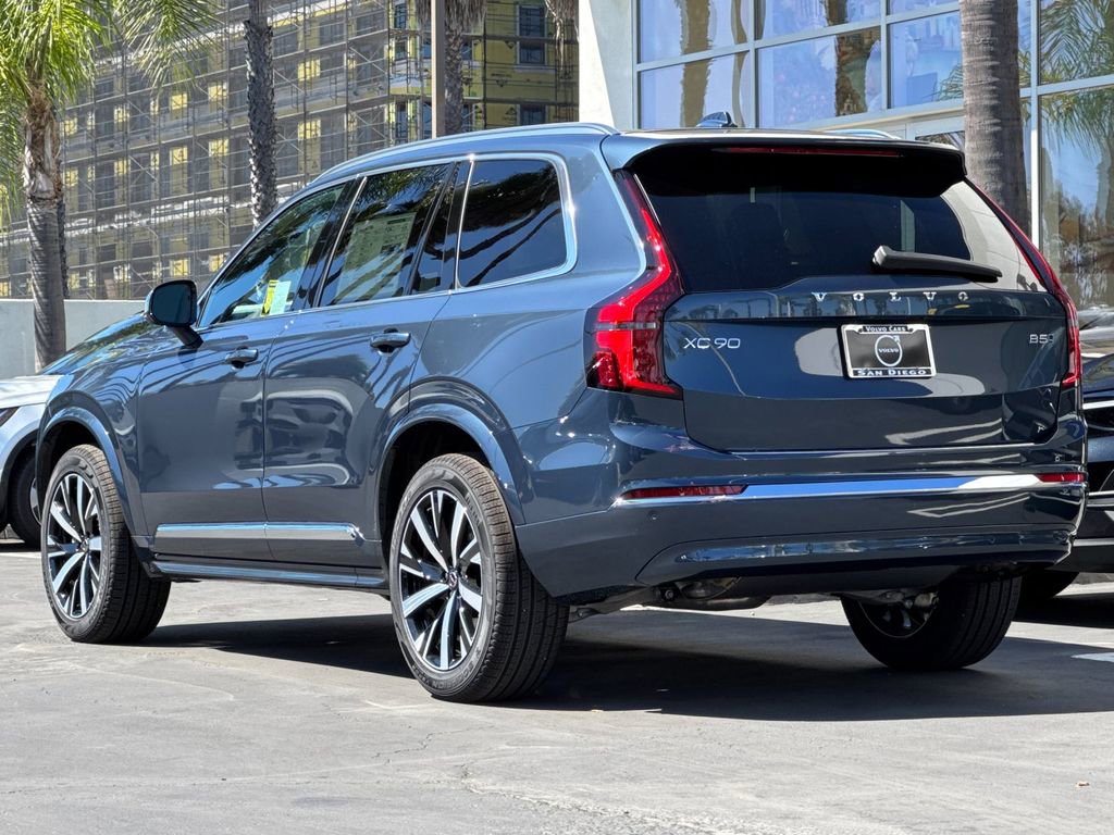 New 2026 Volvo XC90 B5 Core image 3