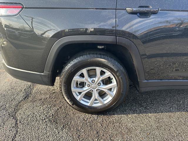 Certified 2023 Jeep Grand Cherokee L Limited w/ Trailer Tow Group (B) image 18