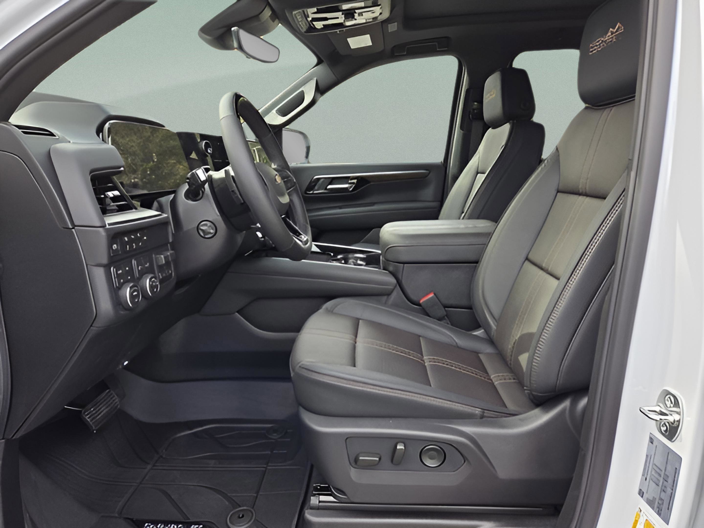 New 2026 Chevrolet Suburban High Country image 15