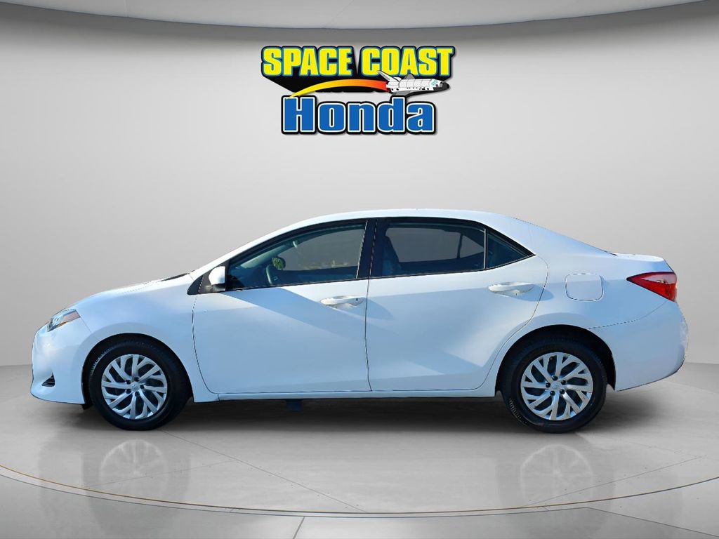 Used 2019 Toyota Corolla LE image 6