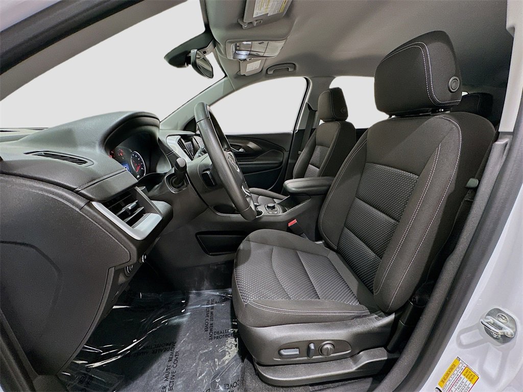 Used 2023 GMC Terrain SLE w/ Driver Convenience Package image 21