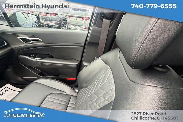 Used 2024 Kia Sportage X-Line w/ X-Line Premium Package image 11