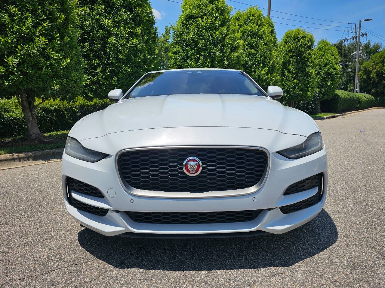 Used 2020 Jaguar XE S image 8