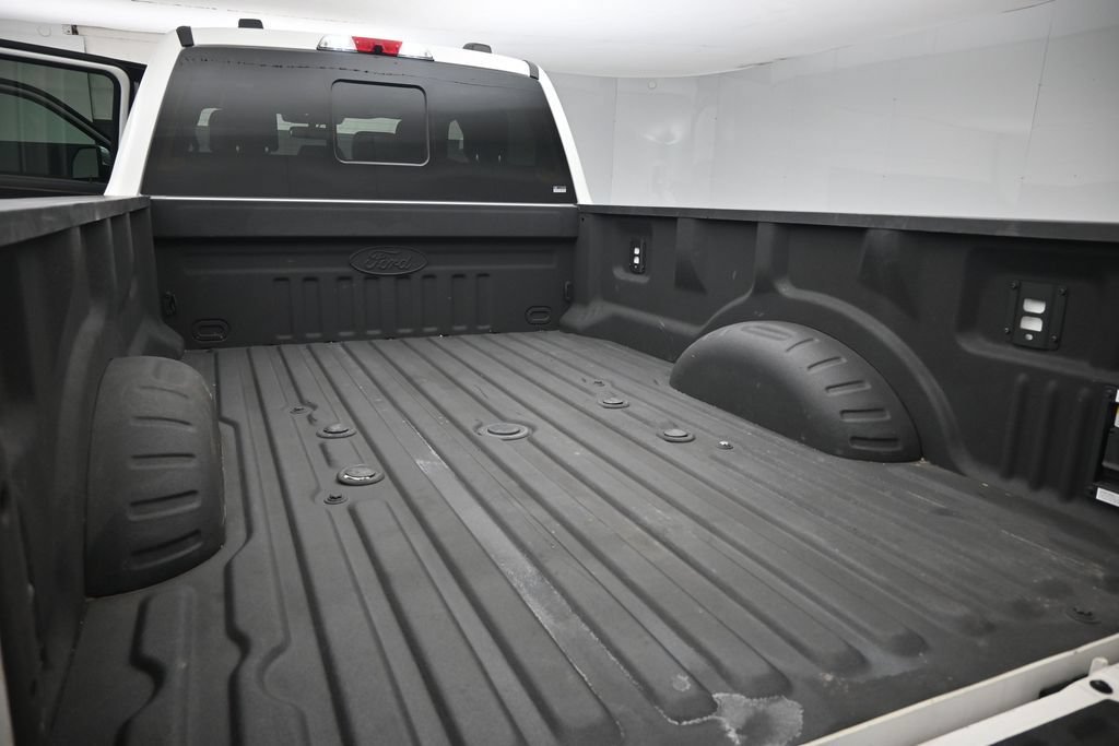 Used 2024 Ford F250 Platinum AWD/4WD image 8