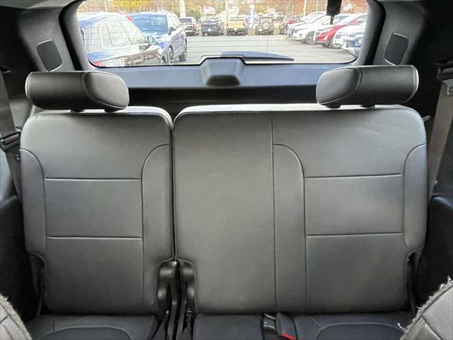 Used 2020 Chevrolet Traverse RS image 12