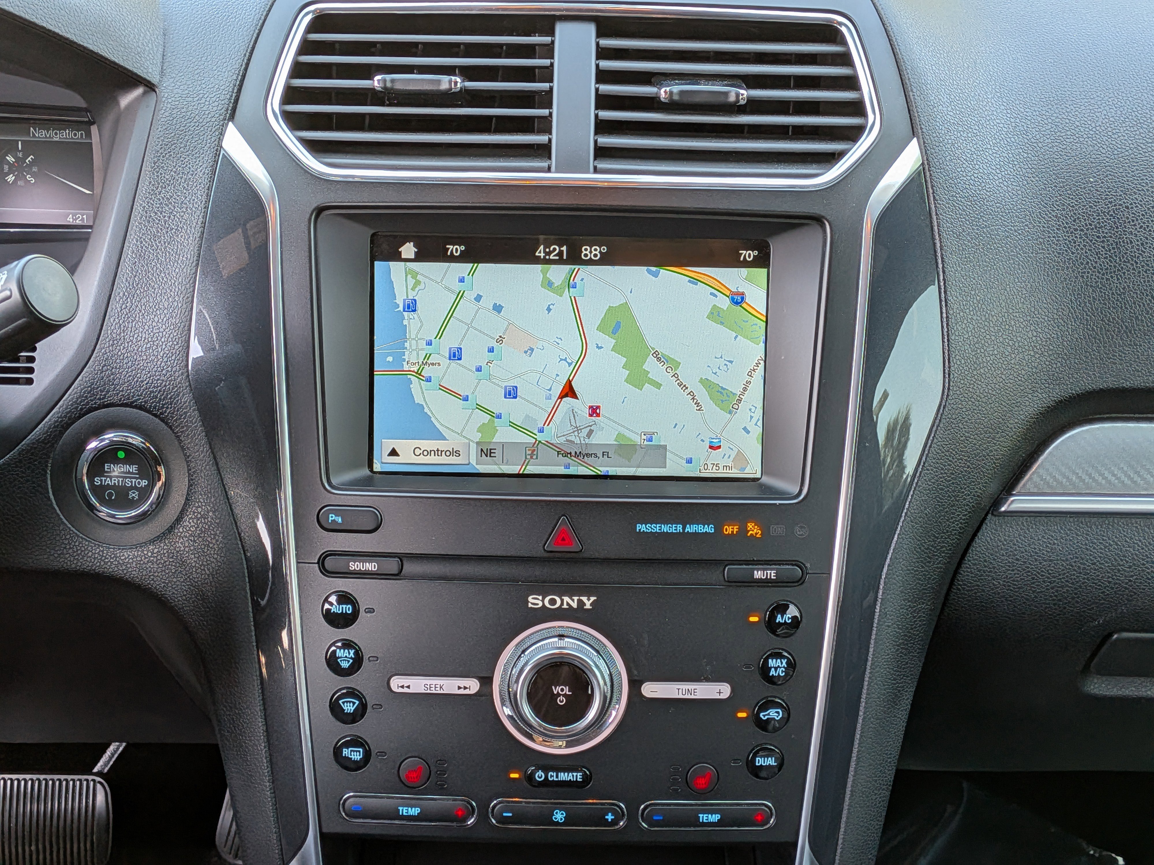 Used 2019 Ford Explorer Sport w/ Ford Safe & Smart Package image 20