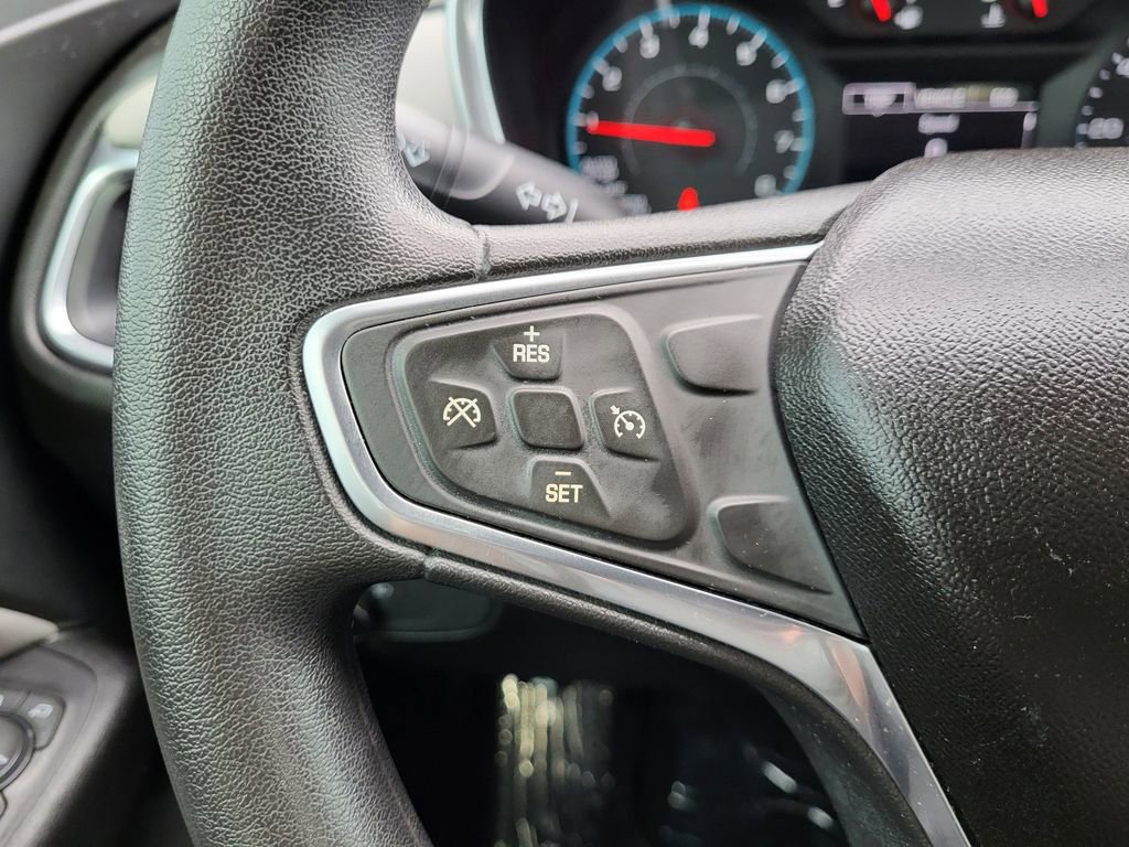 Used 2018 Chevrolet Equinox LS image 16