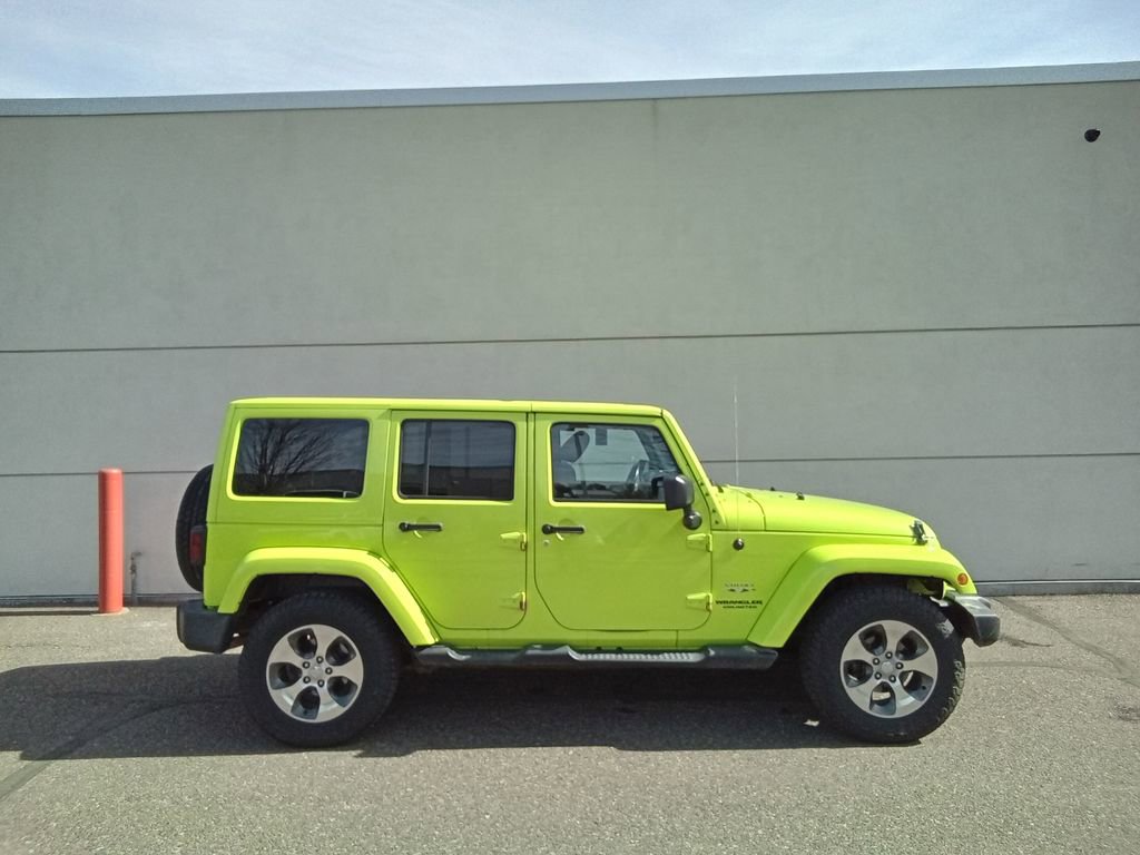 Used 2016 Jeep Wrangler Unlimited Sahara w/ Connectivity Group image 2