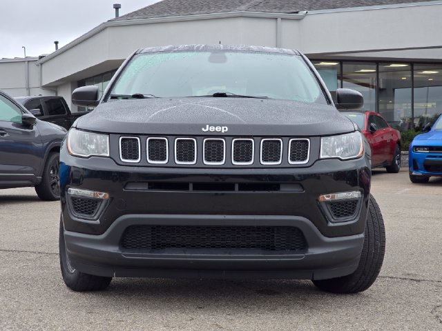 Used 2021 Jeep Compass Sport AWD/4WD image 3