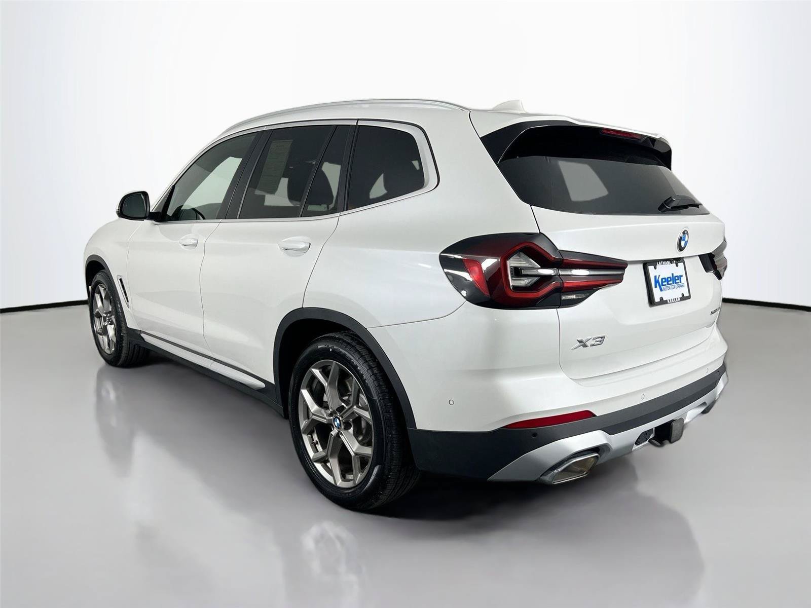 Used 2023 BMW X3 xDrive30i w/ Premium Package AWD/4WD image 4