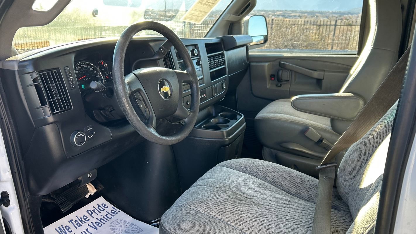 Used 2019 Chevrolet Express 3500 w/ Power Convenience Package image 9