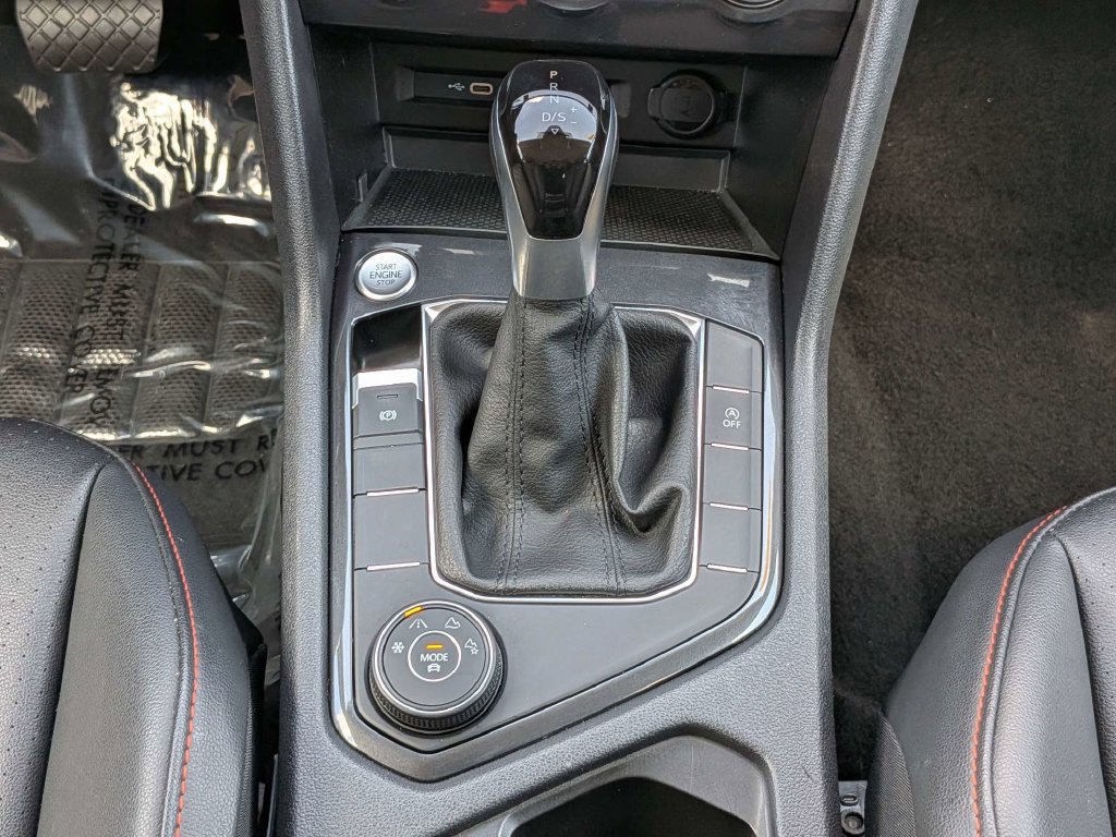 Used 2024 Volkswagen Tiguan Wolfsburg Edition AWD/4WD image 18
