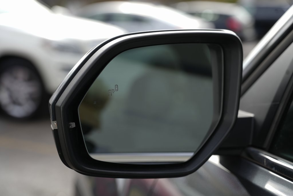 Used 2024 Volkswagen Atlas SE image 12