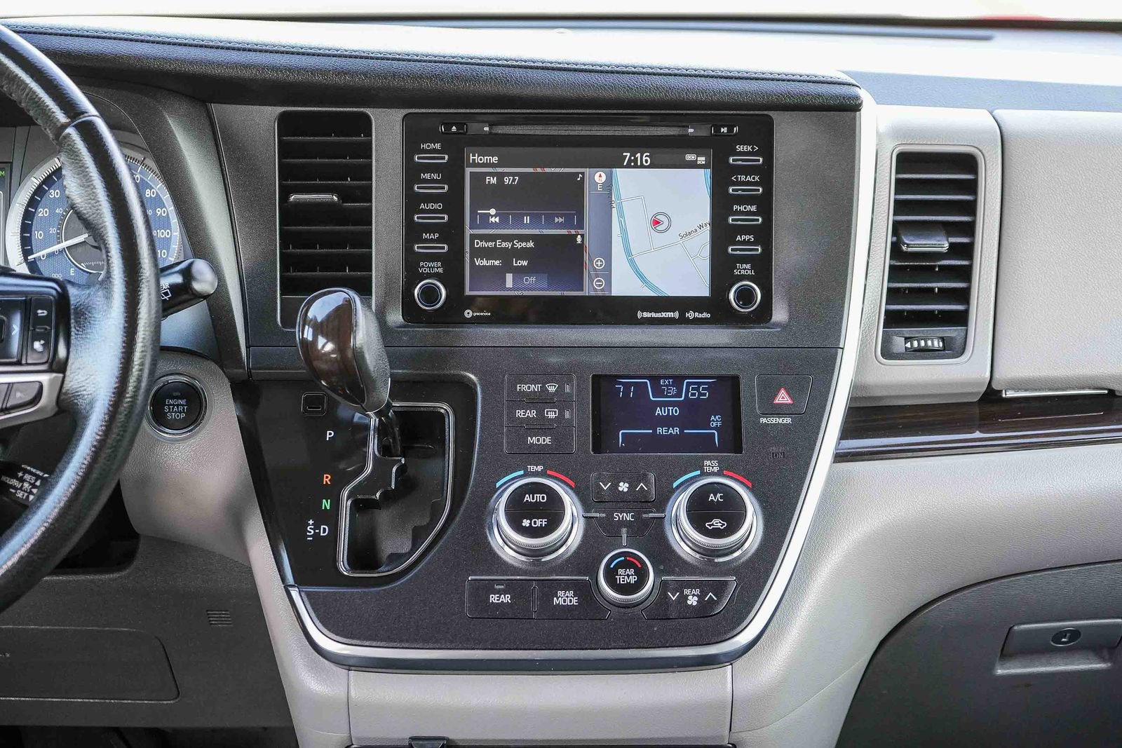 Certified 2019 Toyota Sienna XLE image 16