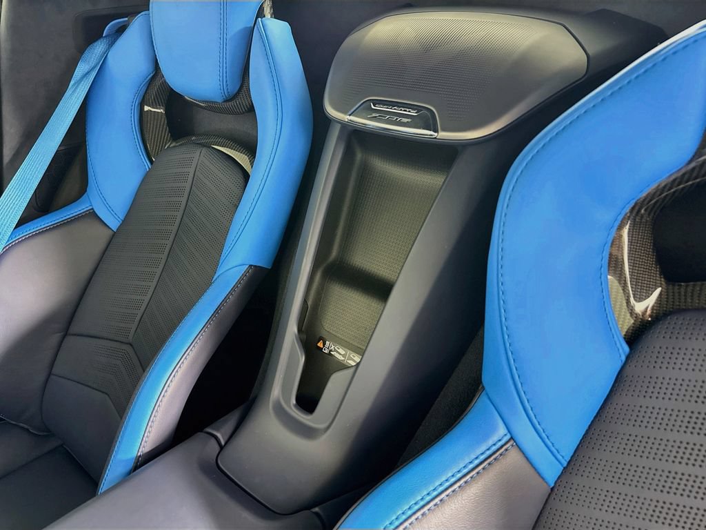 Used 2024 Chevrolet Corvette Z06 w/ Z07 Performance Package RWD image 30