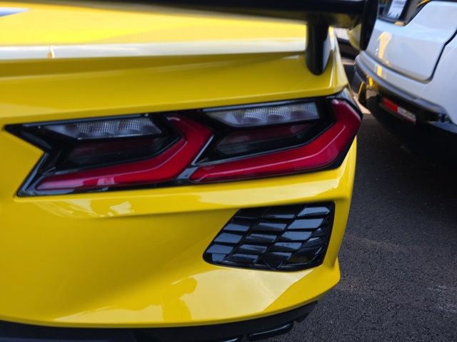 Used 2025 Chevrolet Corvette Stingray Preferred Cpe w/ Z51 Performance Package RWD image 8