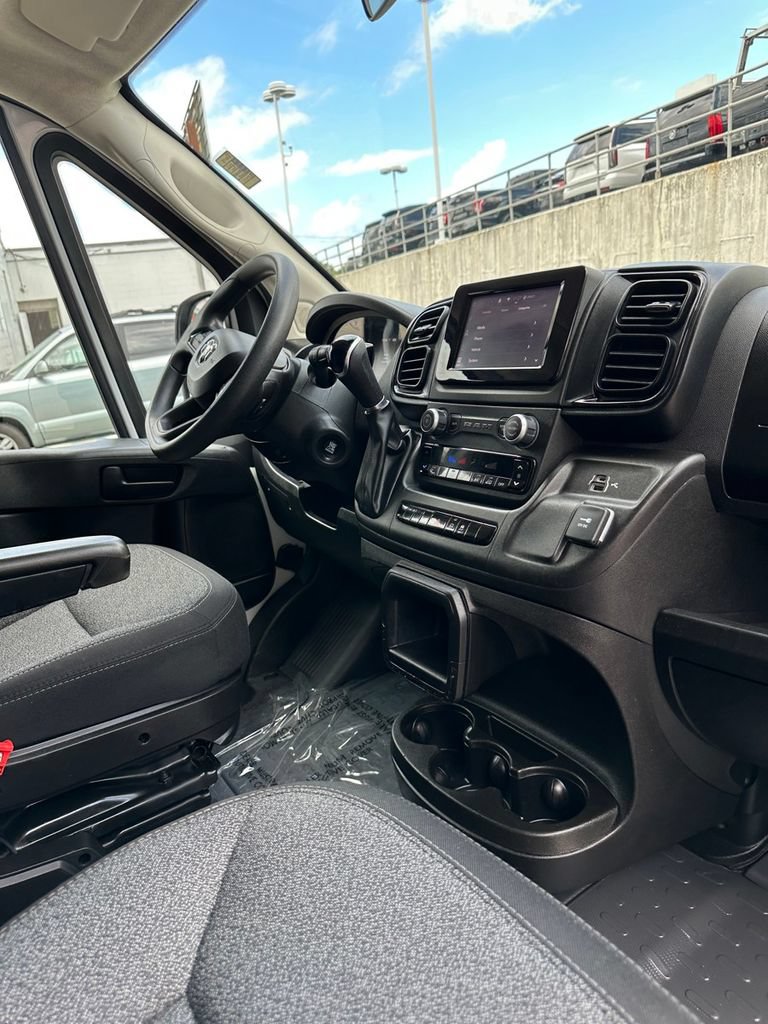 Used 2023 RAM ProMaster 2500 FWD image 31