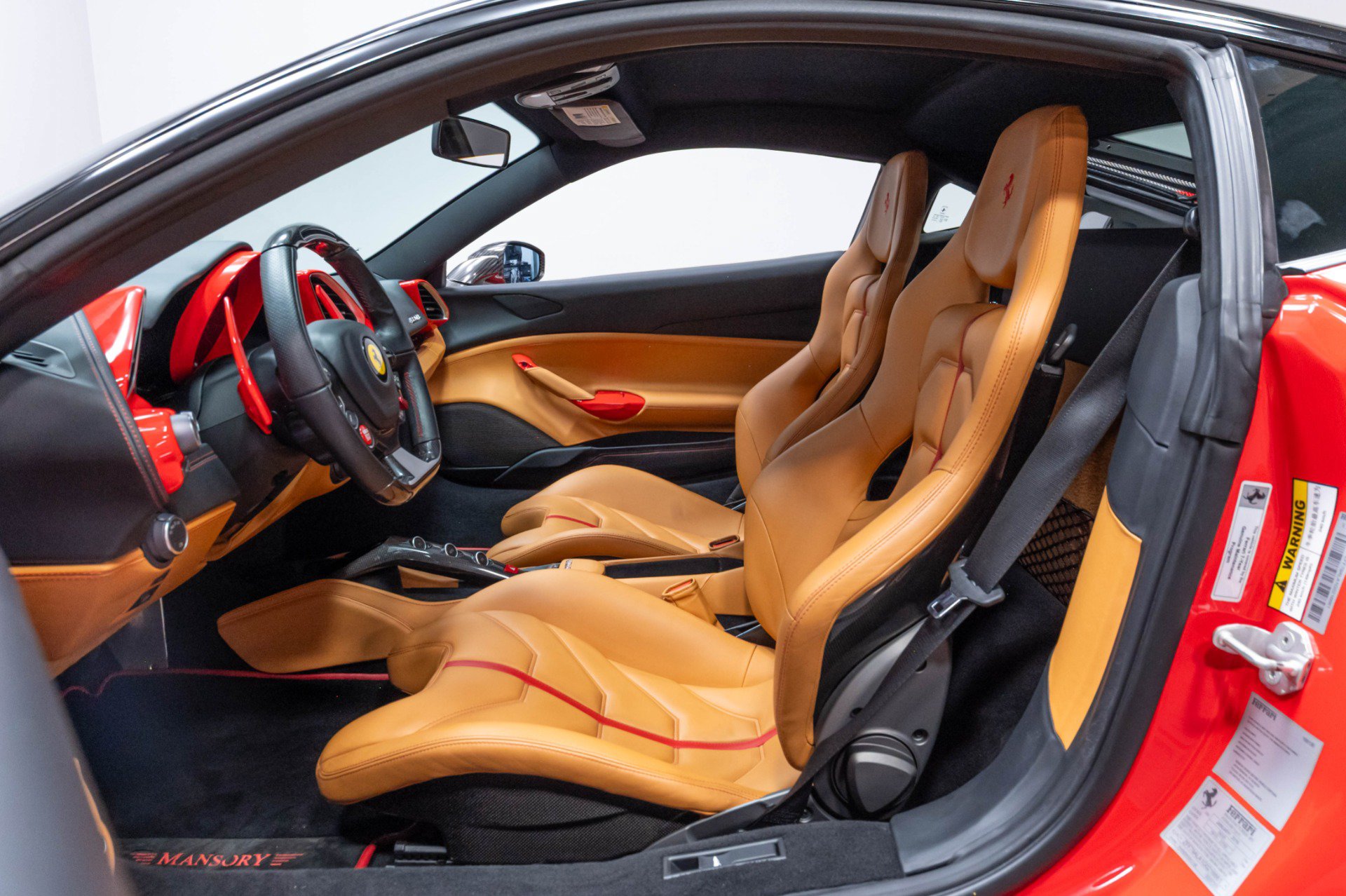 Used 2016 Ferrari 488 GTB RWD image 9