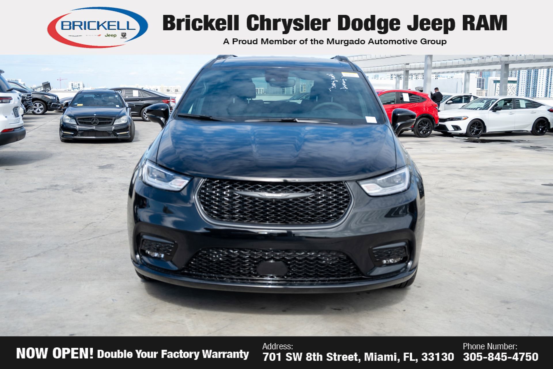 New 2026 Chrysler Pacifica Select video 2