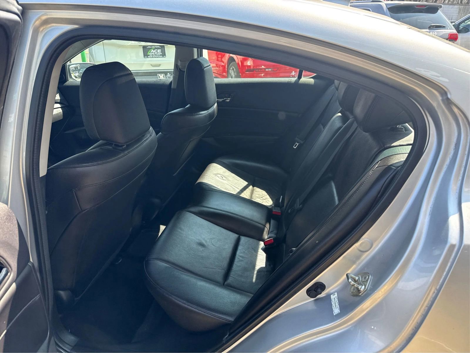 Used 2013 Acura ILX w/ Premium Package image 10