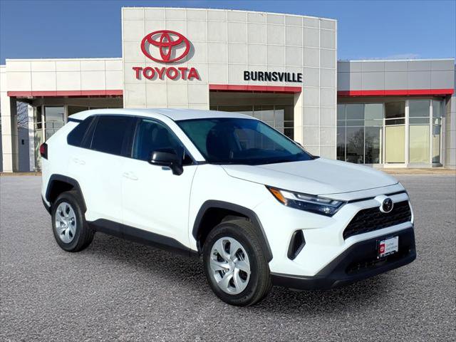 Certified 2025 Toyota RAV4 LE AWD/4WD image 1