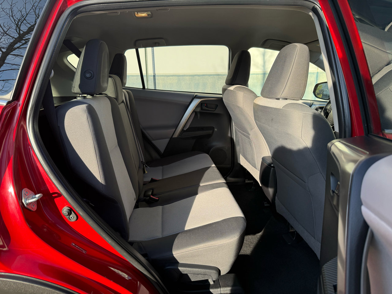 Used 2013 Toyota RAV4 LE image 22