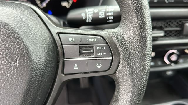 Used 2023 Honda HR-V LX image 12
