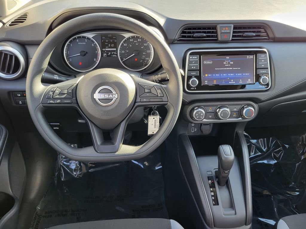 Used 2025 Nissan Versa S w/ Trunk Package image 4