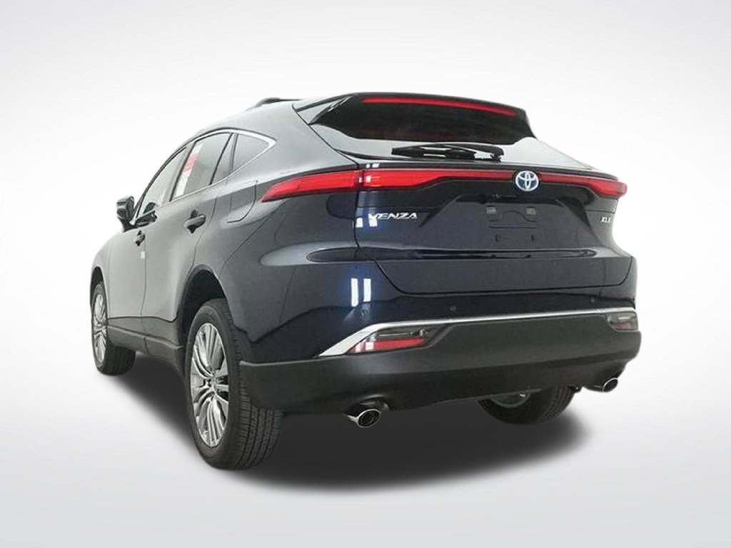 Used 2024 Toyota Venza XLE AWD/4WD image 25